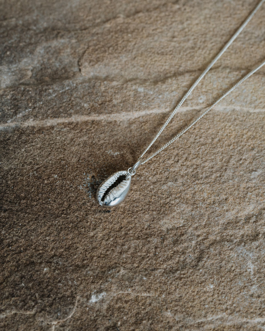 Silvershell Necklace Silver